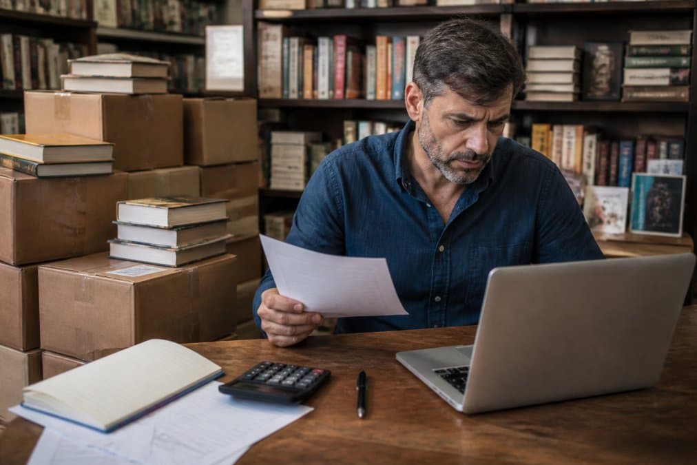 Resi distributori editoriali: gestione manuale vs software